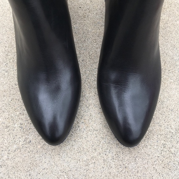 Sz 8 FRYE Judith black leather zip ankle bootie - Picture 4 of 8